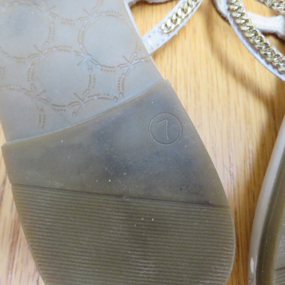 CLEARANCE - Talbots Gold chain thong flat sandals size 7 - Picture 4 of 7